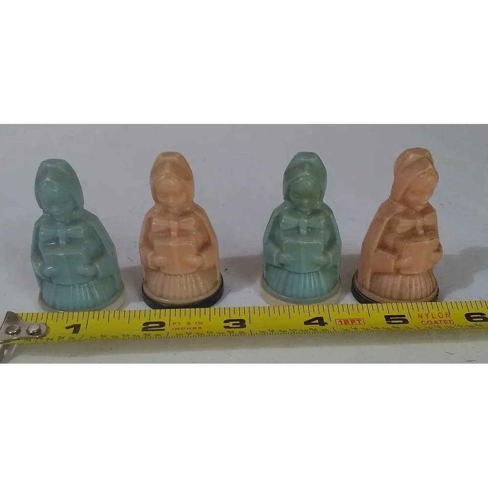 Salt Pepper Shakers 2 Sets Household Plastics Colonial Women Pilgrim 2